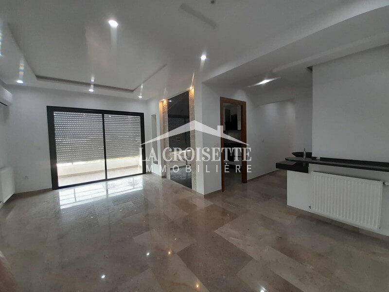 Appartement S+3 à La Soukra